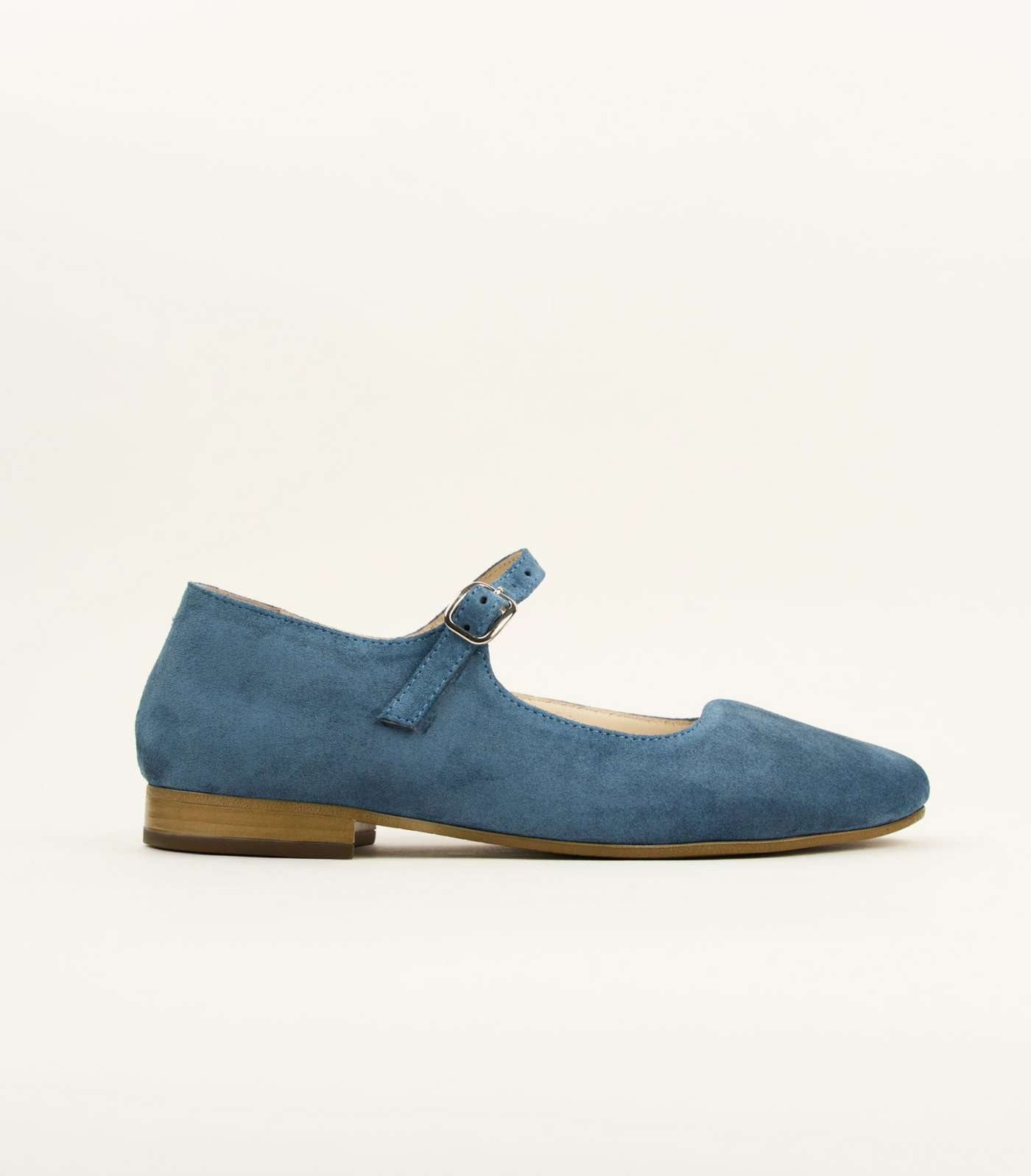 Aegean blue mary janes with wavy cut