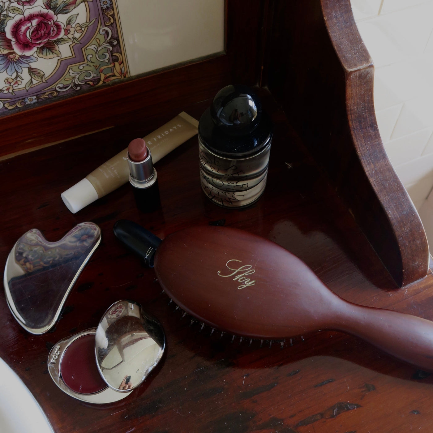 The Signature Brush – Boar Bristle Hairbrush Logo Engraved Edition