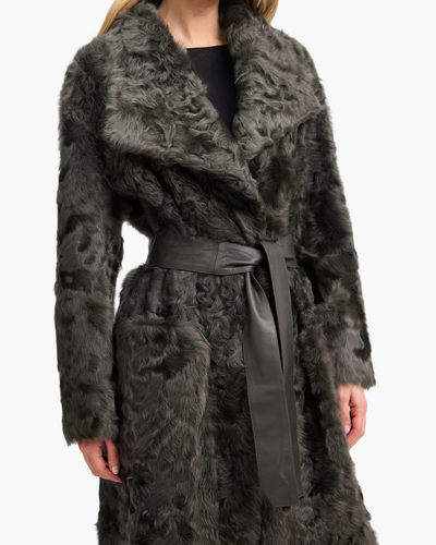 THE NÉRA COAT