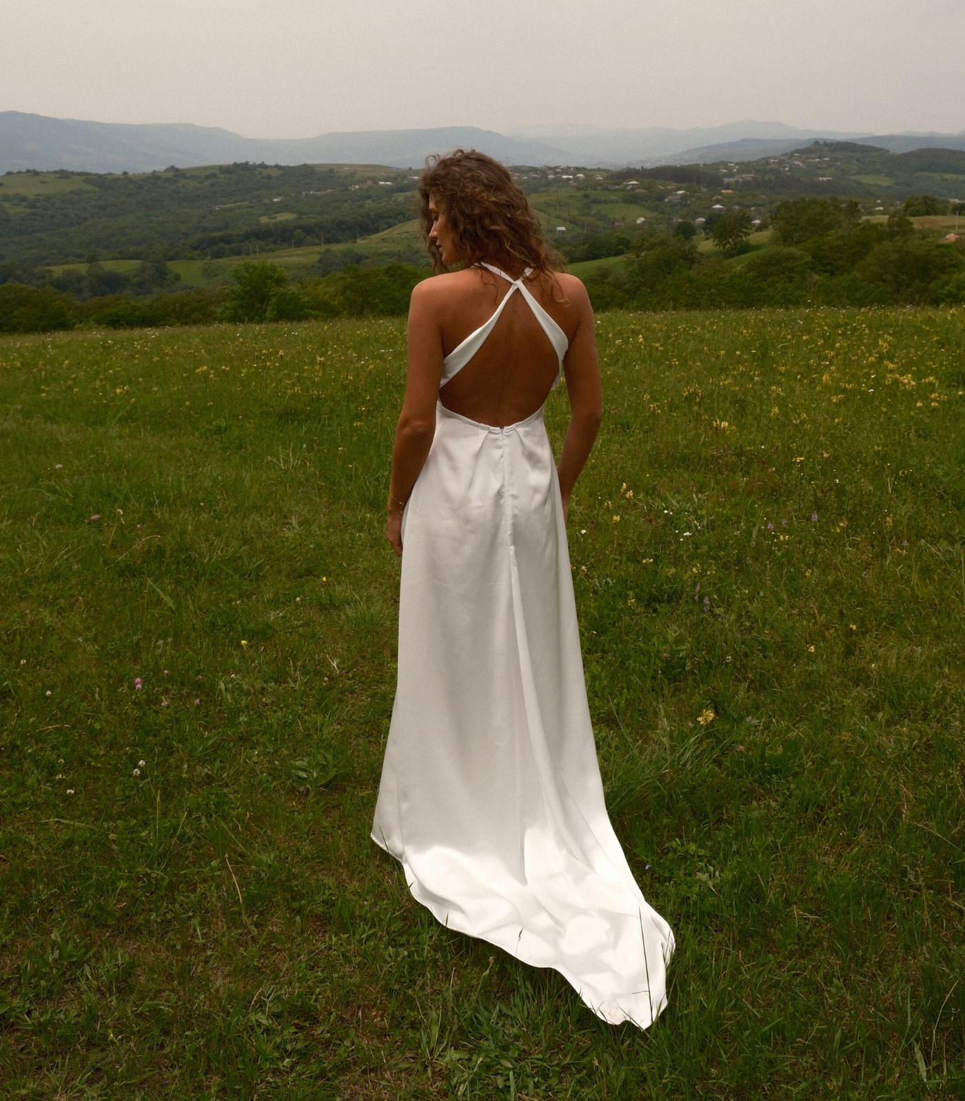 White silk swirl knot dress