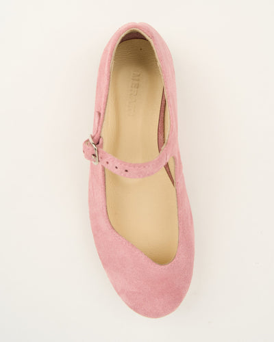 Baby pink Mary Janes with wavy cut