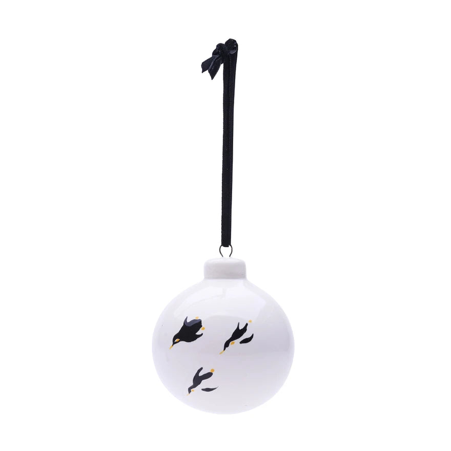 Waddle Penguin Bauble 1