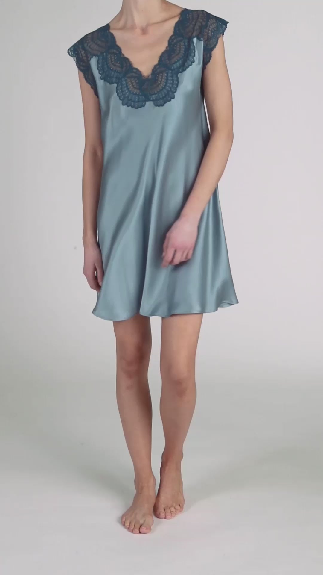 Alice Feminine Lounge Silk Housedress